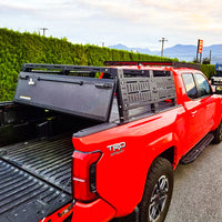 Detailed view opening the rigid tonneau cover
