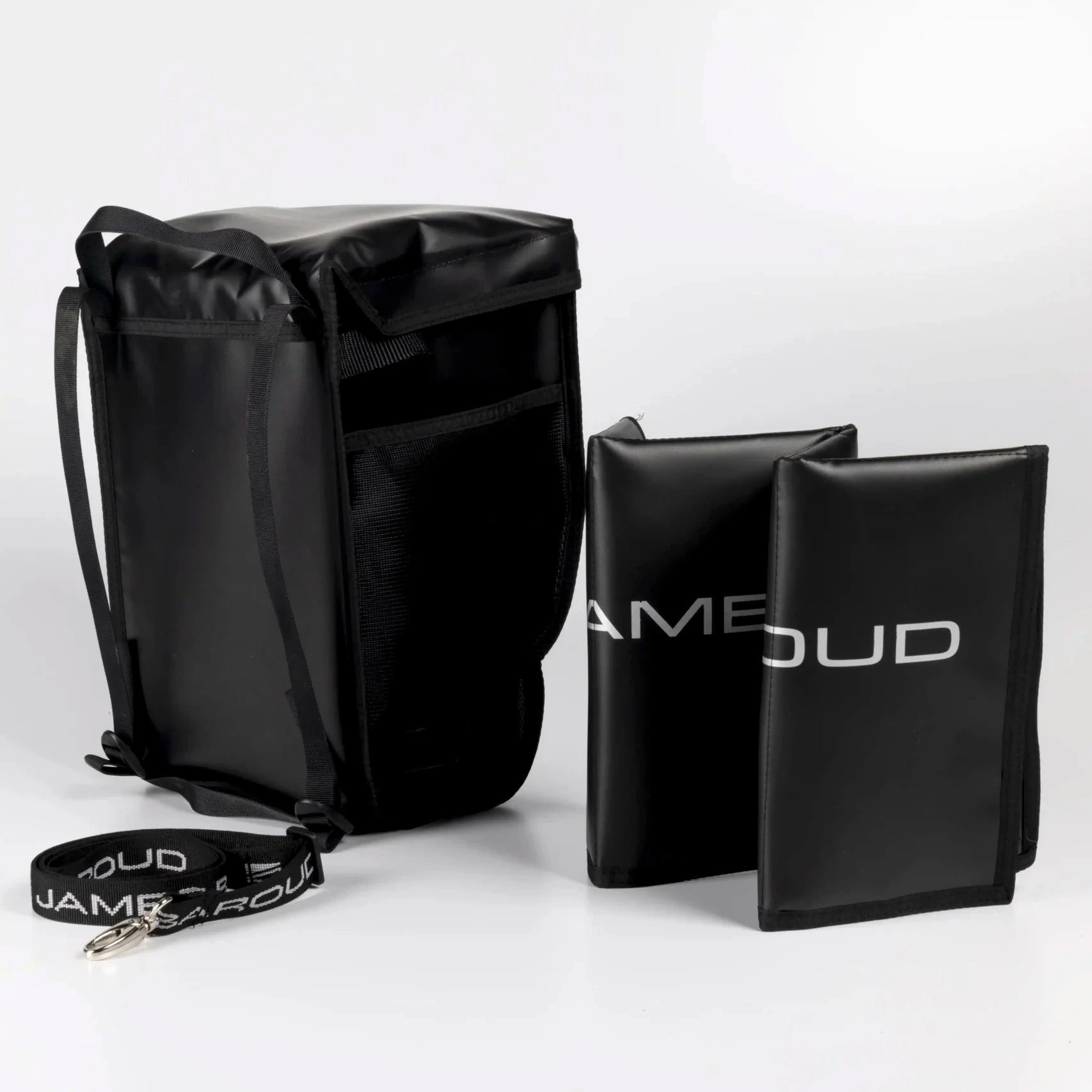 Vue arrière du sac de rangement de chaussure en tente de toit avec compartiment 