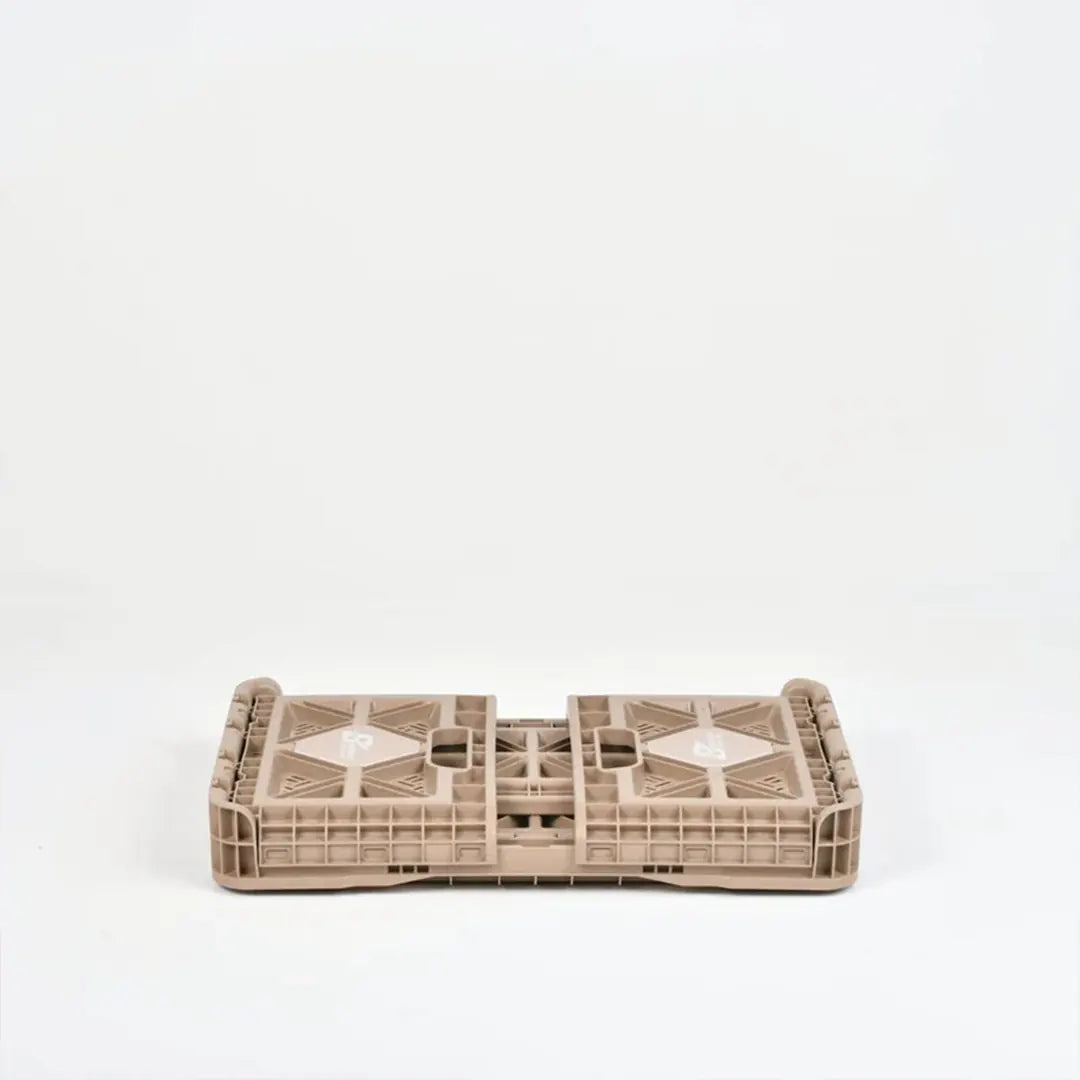 Closed Sand Camping storage crate