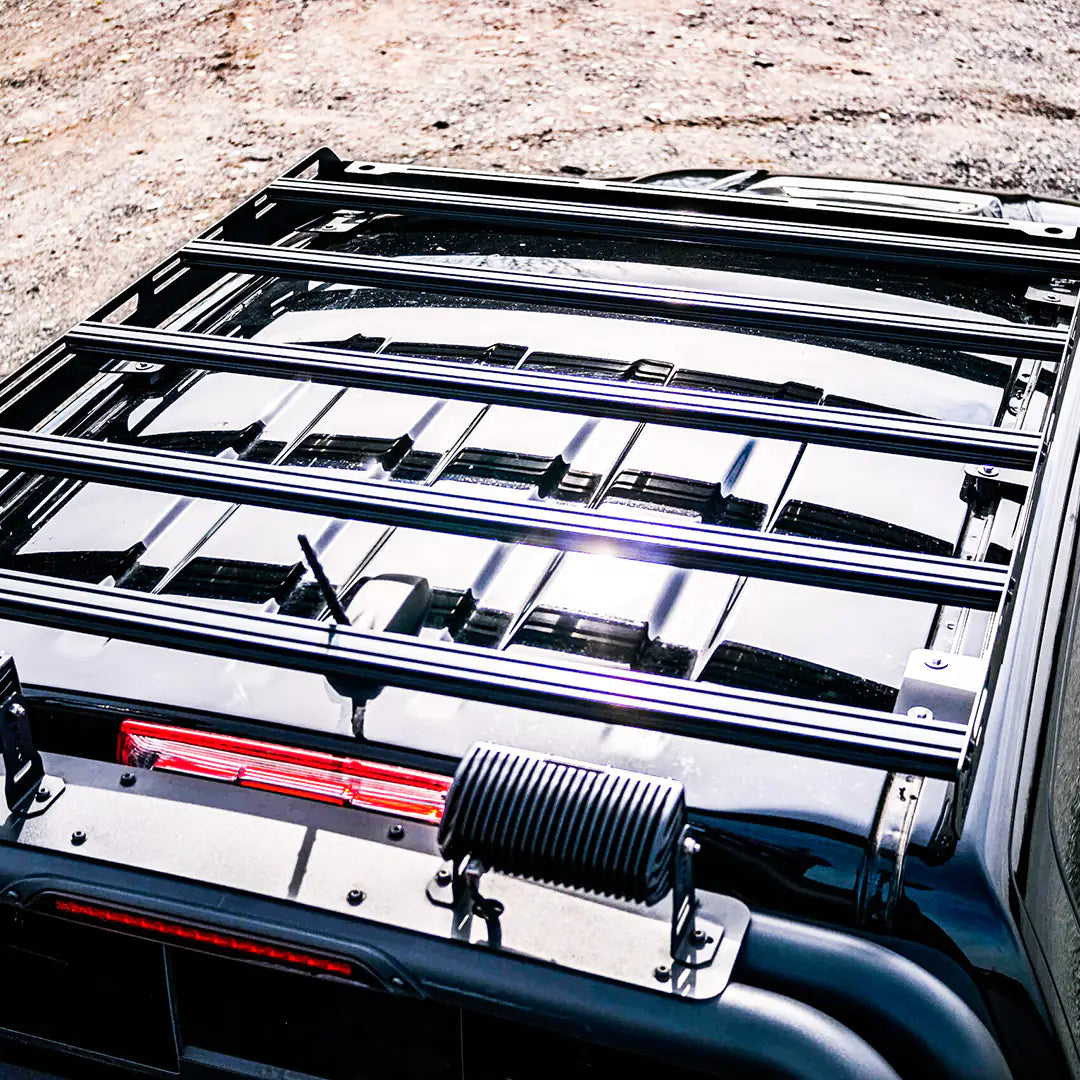 Top view of the Chevy Colorado with the 5 crossbars of the Roof Rack
