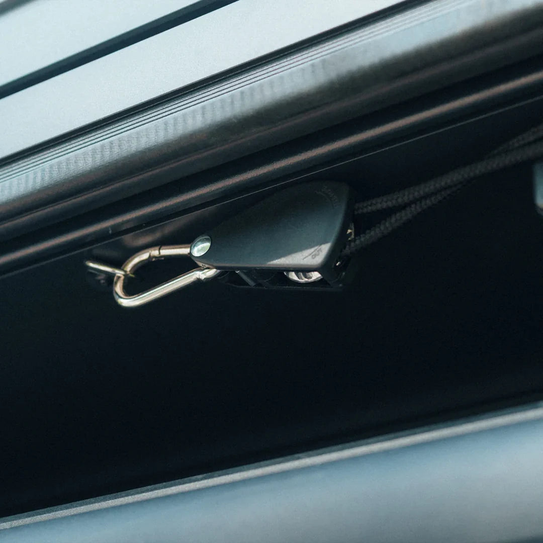 Detailed view of the rope mount system