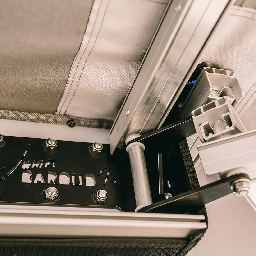 Self supporting of the awning system