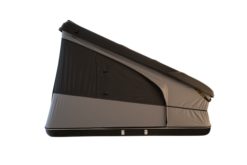 Space XL clam shell roof top tent