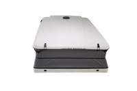 Front view of the James Baroud roof top tent