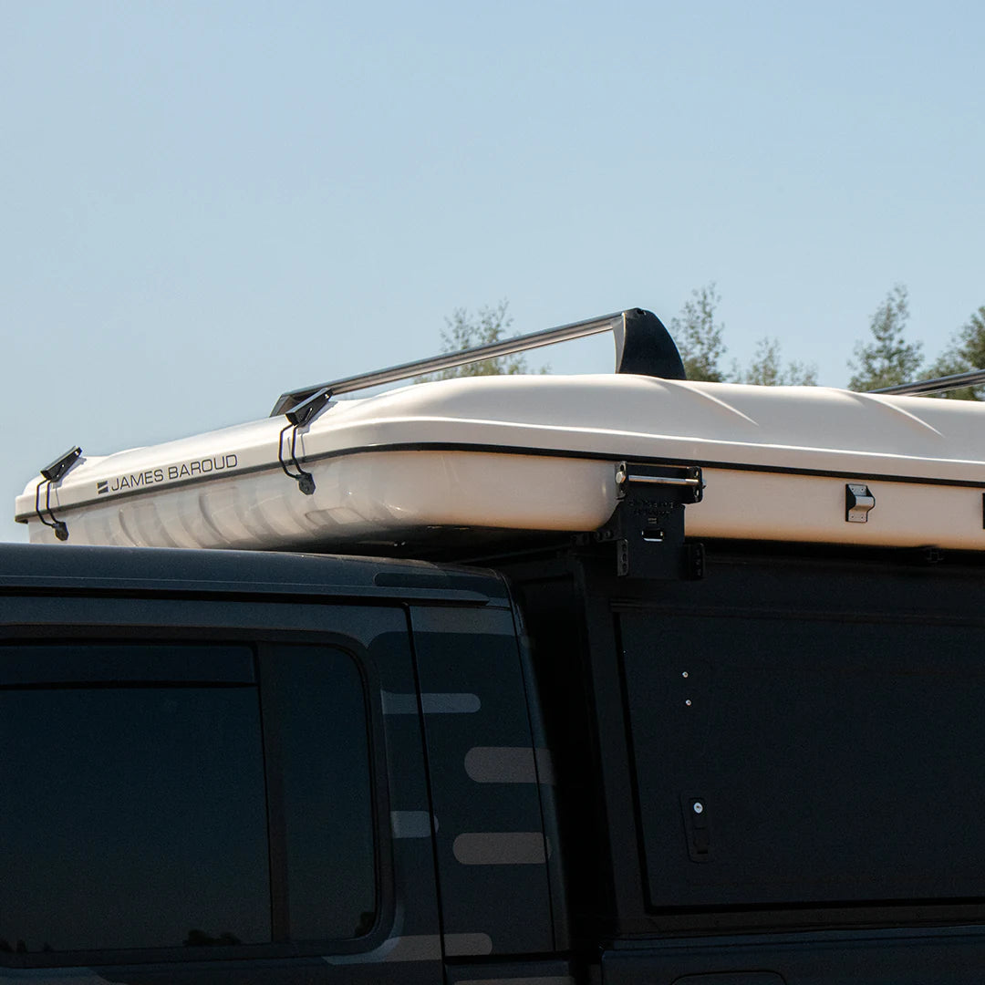 Detailed view Creme white