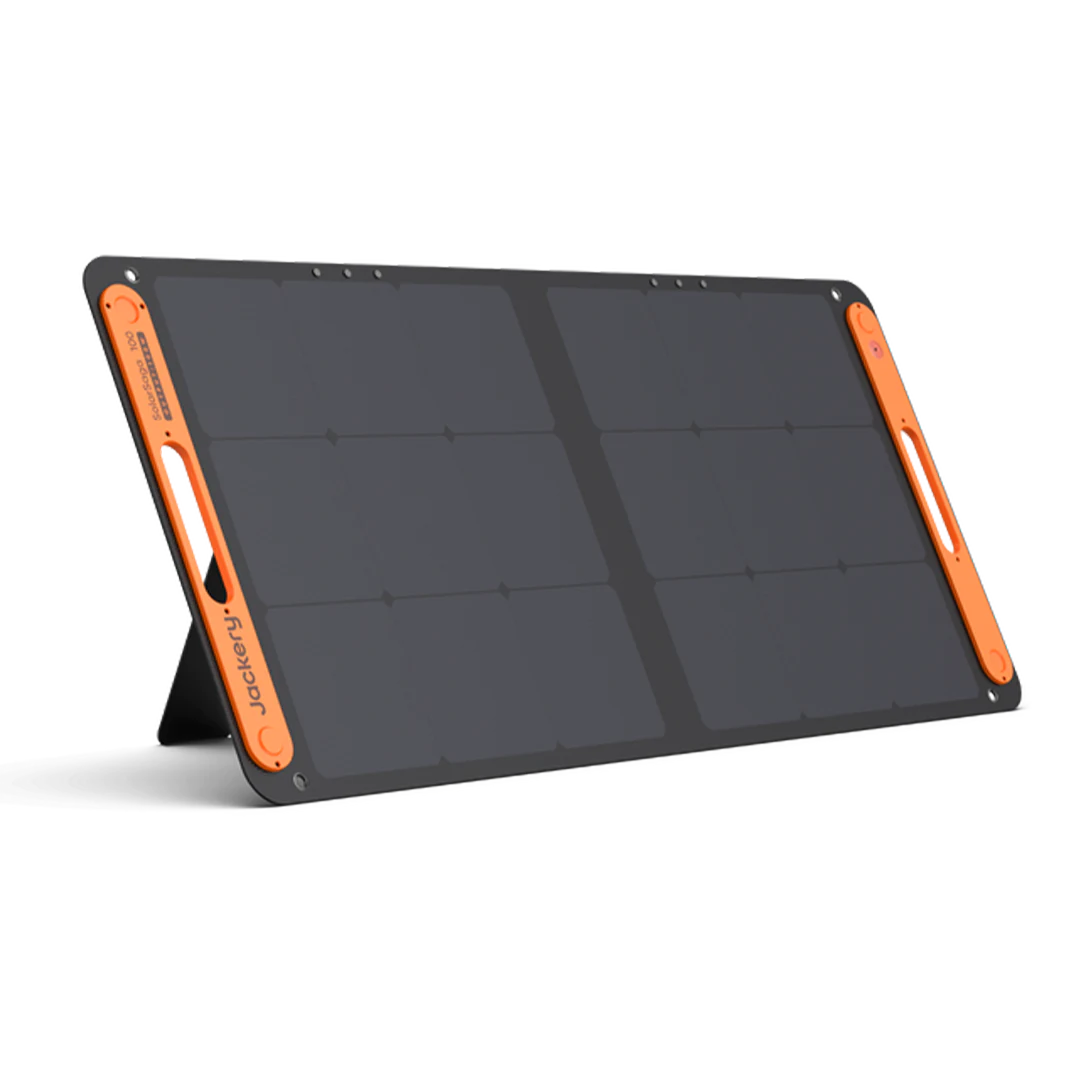 Portable and Foldable Soalar panel by Jackery