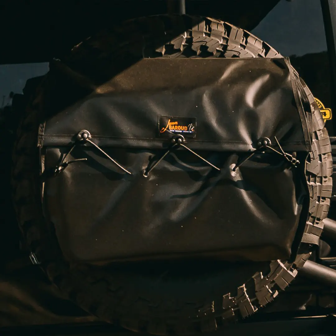 Rear spar wheel with a wast bag